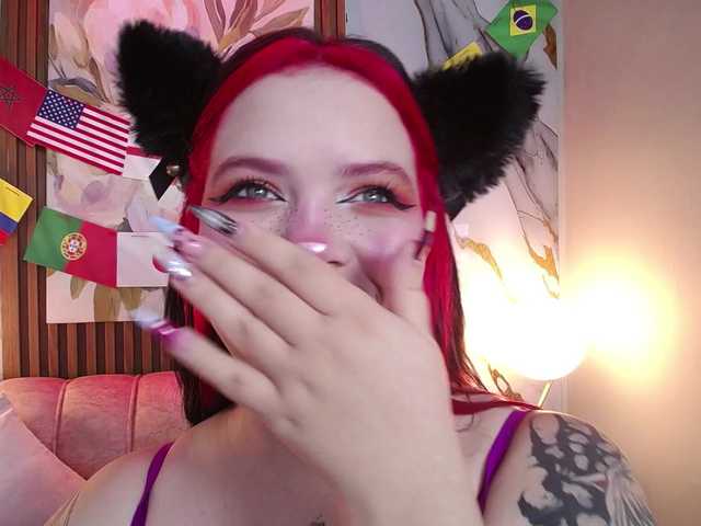 Annybutty live cam on BongaCams