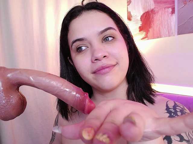 Annybutty live cam on BongaCams