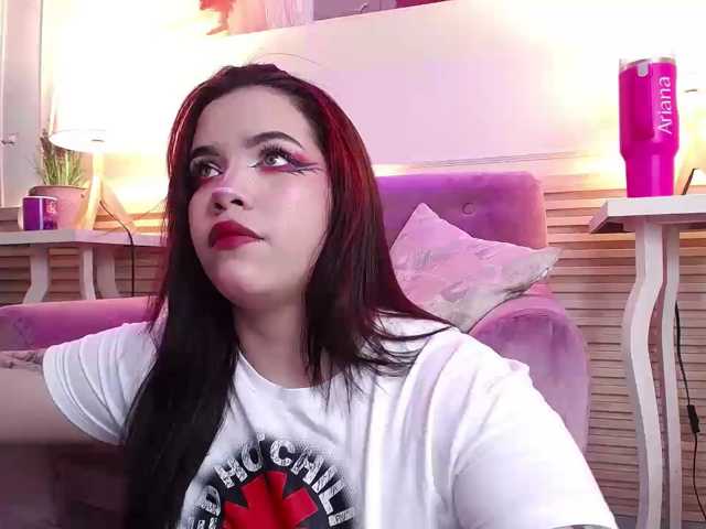 Annybutty live cam on BongaCams
