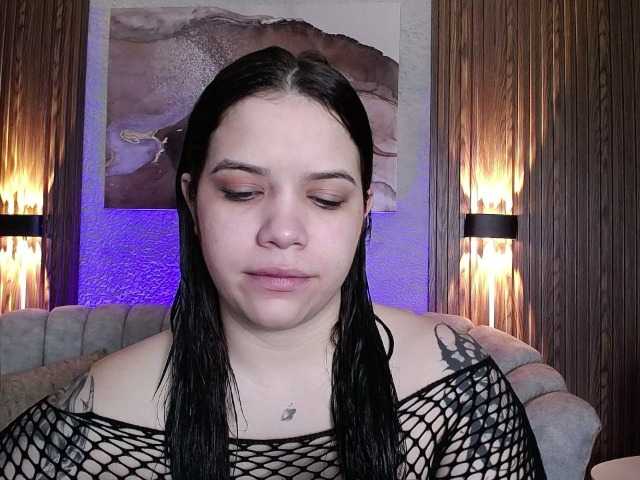 Annybutty live cam on BongaCams