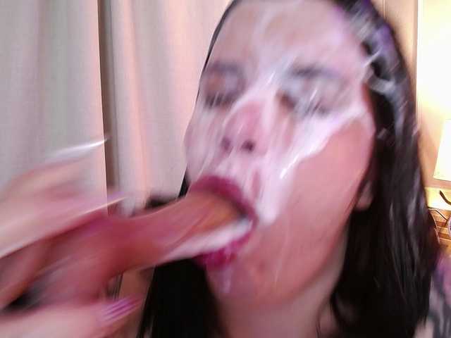 Annybutty live cam on BongaCams