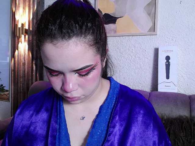 Annybutty live cam on BongaCams