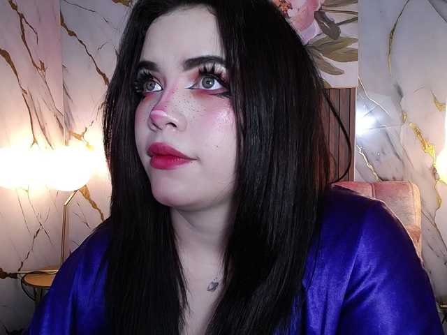 Annybutty live cam on BongaCams