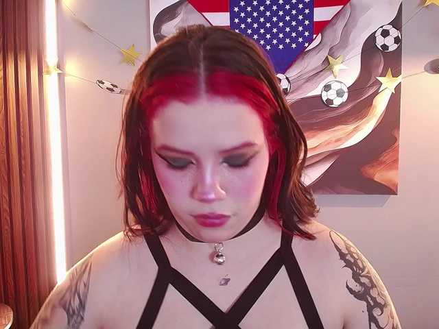 Annybutty live cam on BongaCams