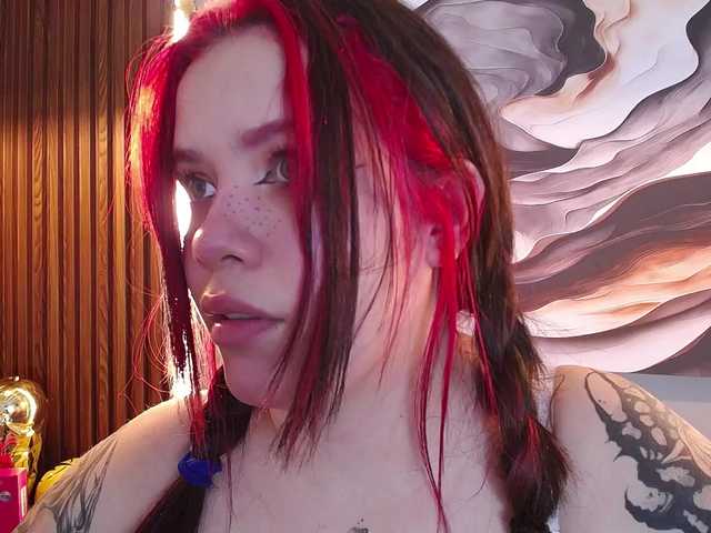Annybutty live cam on BongaCams
