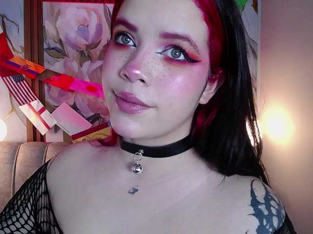 Annybutty live cam on BongaCams