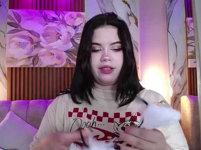 Annybutty live cam on BongaCams