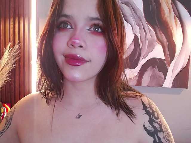 Annybutty live cam on BongaCams