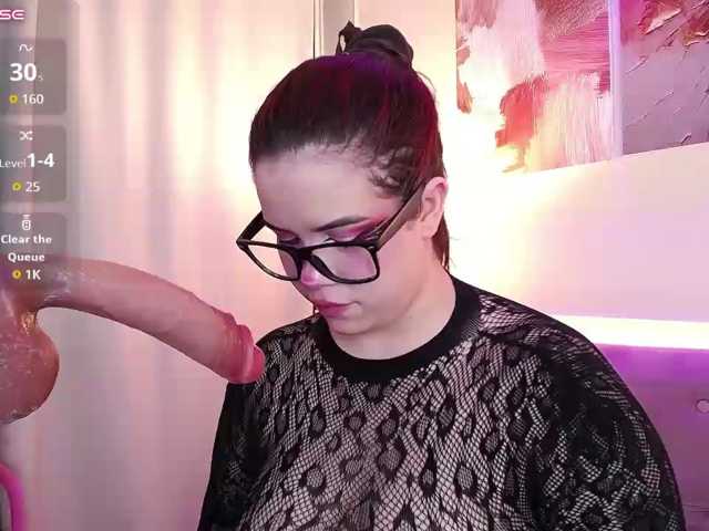 Annybutty live cam on BongaCams