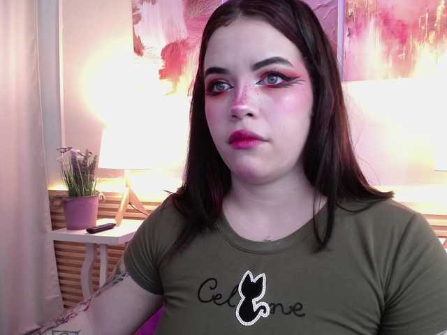 Annybutty live cam on BongaCams