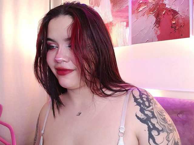Annybutty live cam on BongaCams