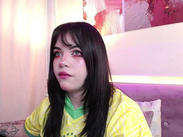 Annybutty live cam on BongaCams