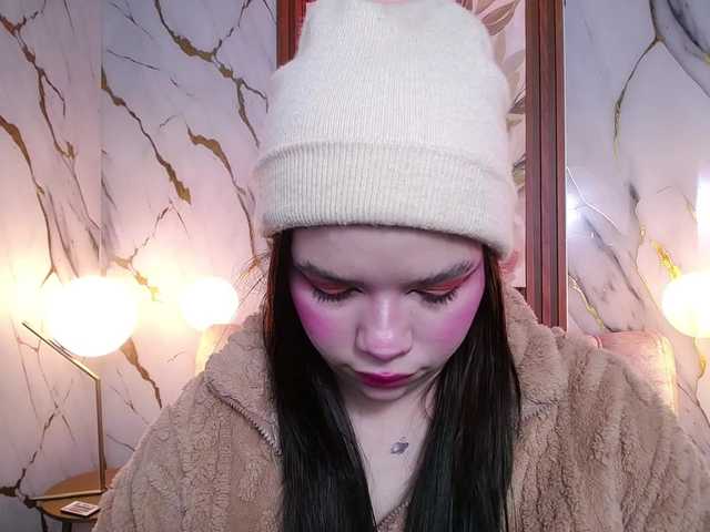 Annybutty live cam on BongaCams
