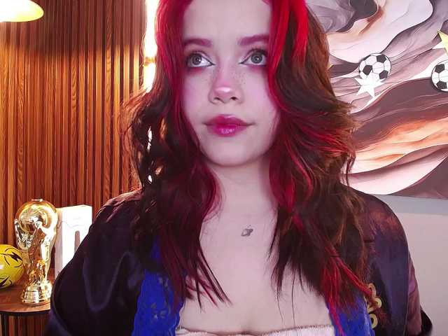 Annybutty live cam on BongaCams