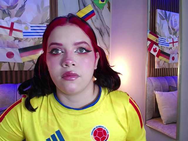 Annybutty live cam on BongaCams
