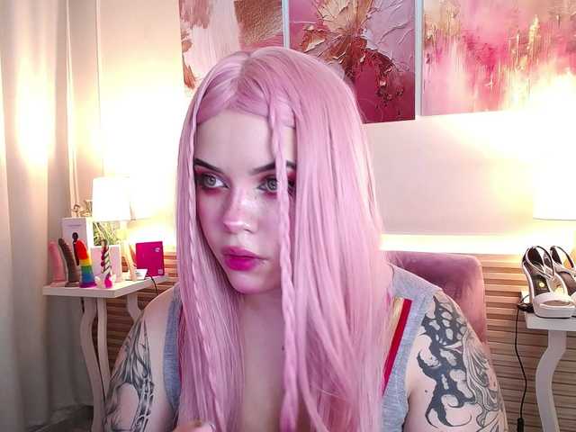 Annybutty live cam on BongaCams