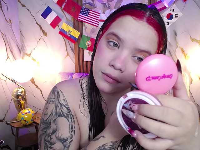 Annybutty live cam on BongaCams