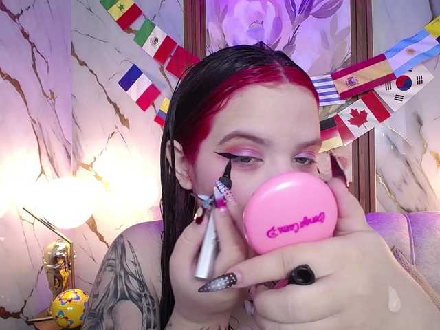 Annybutty live cam on BongaCams