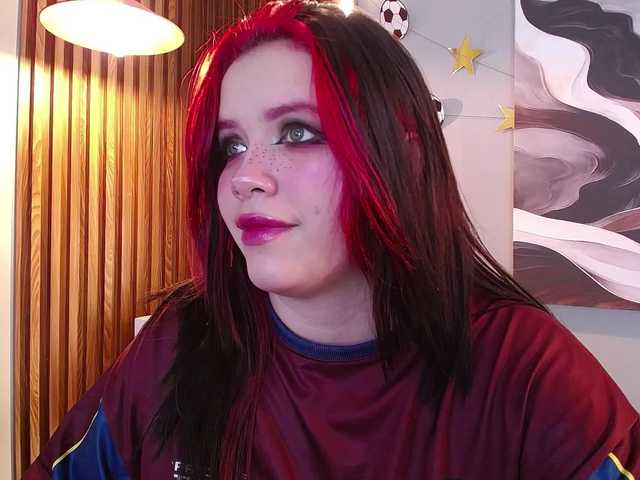 Annybutty live cam on BongaCams