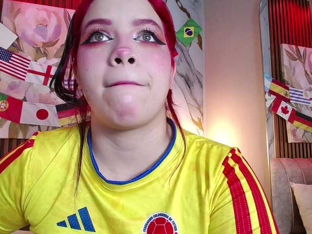 Annybutty live cam on BongaCams