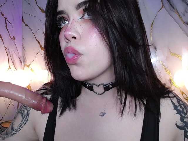 Annybutty live cam on BongaCams