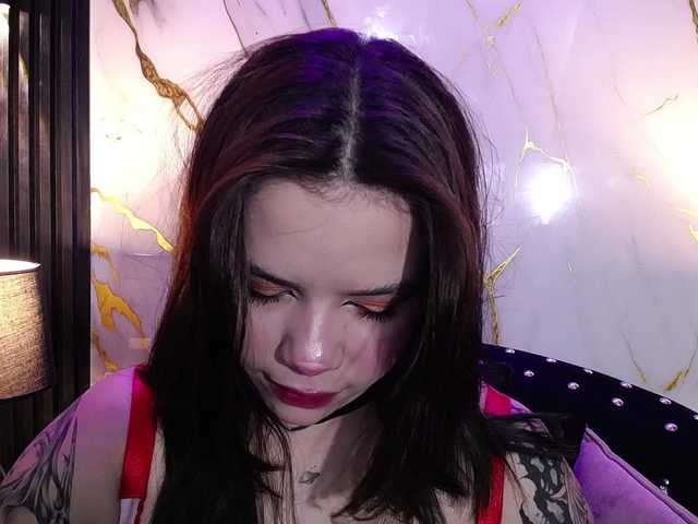 Annybutty live cam on BongaCams