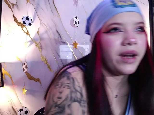 Annybutty live cam on BongaCams