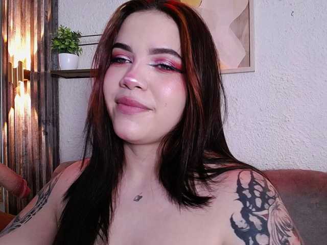 Annybutty live cam on BongaCams