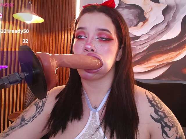 Annybutty live cam on BongaCams