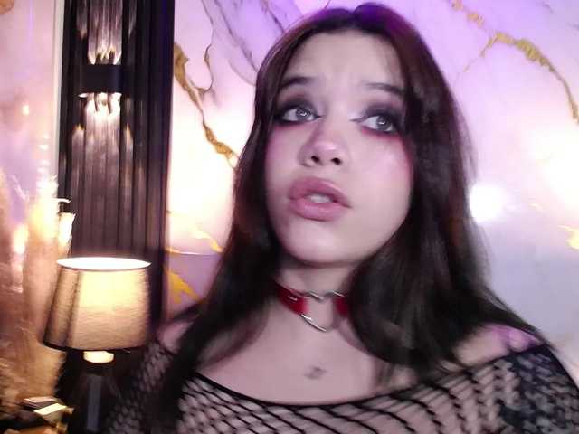 Annybutty live cam on BongaCams