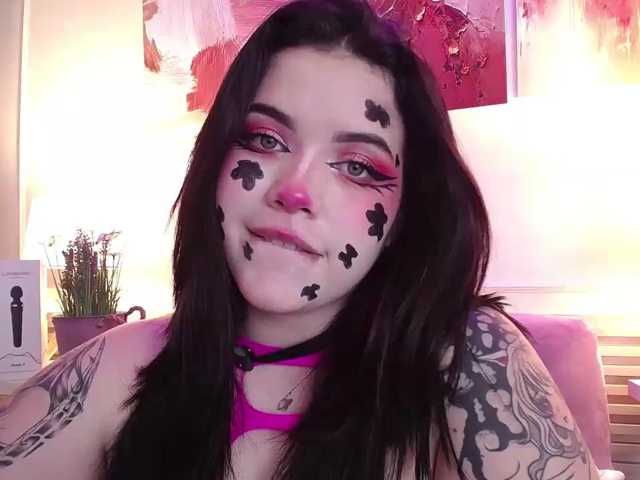 Annybutty live cam on BongaCams