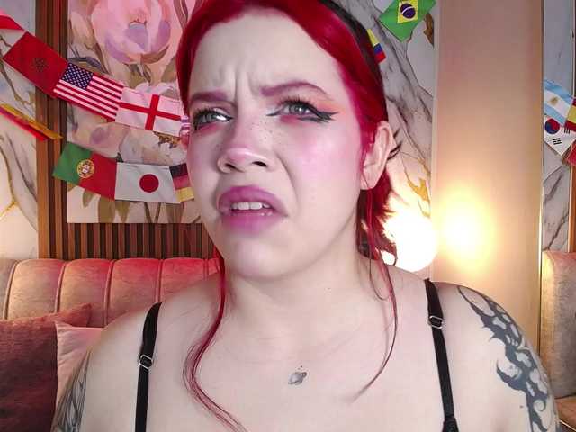 Annybutty live cam on BongaCams