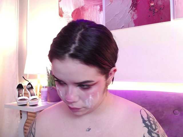 Annybutty live cam on BongaCams