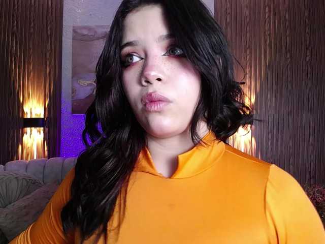 Annybutty live cam on BongaCams