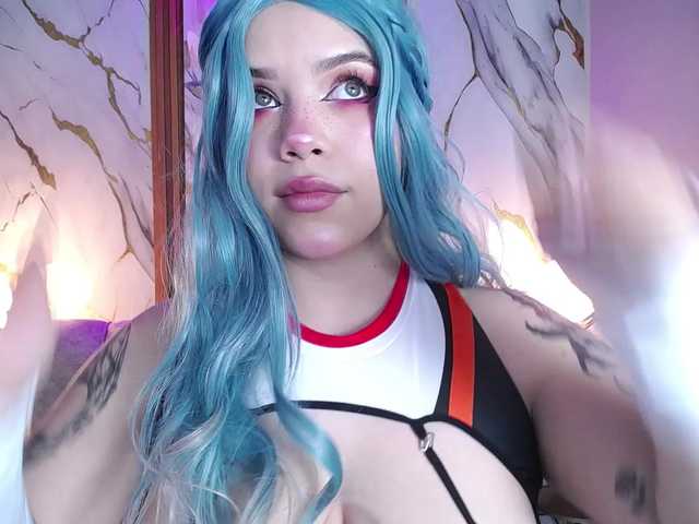 Annybutty live cam on BongaCams