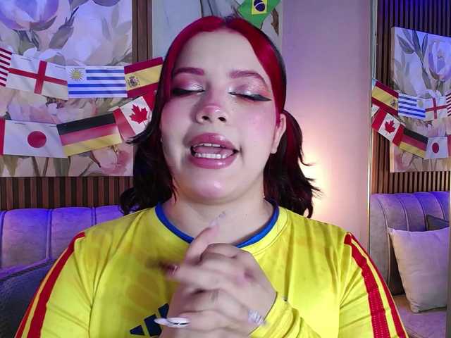 Annybutty live cam on BongaCams