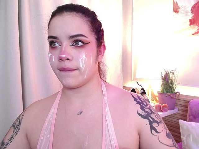 Annybutty live cam on BongaCams