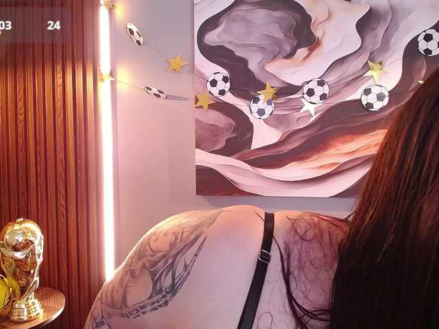 Annybutty live cam on BongaCams