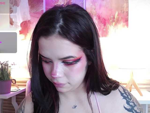 Annybutty live cam on BongaCams