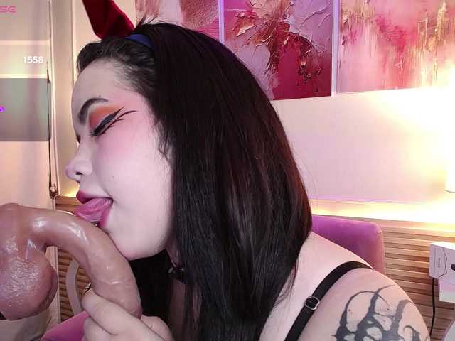 Annybutty live cam on BongaCams