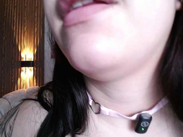 Annybutty live cam on BongaCams