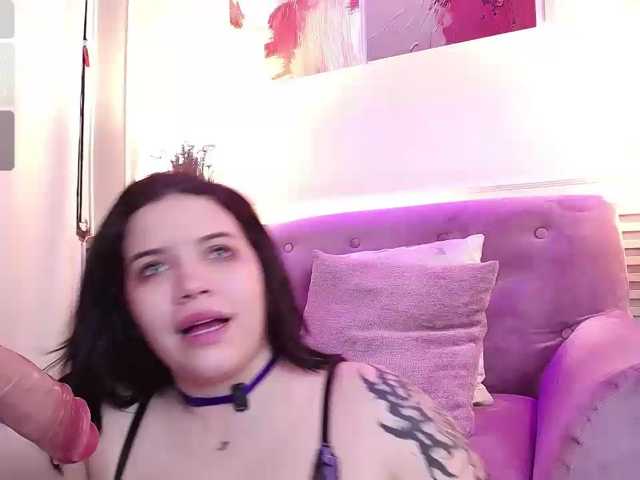 Annybutty live cam on BongaCams