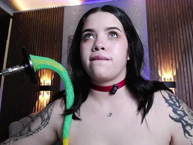 Annybutty live cam on BongaCams