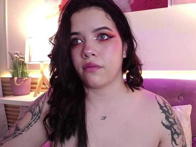 Annybutty live webcam show