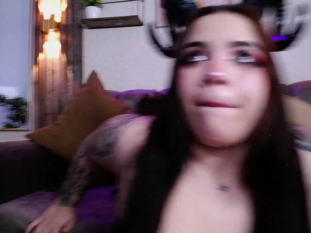 Annybutty, en vivo ahora en BongaCams