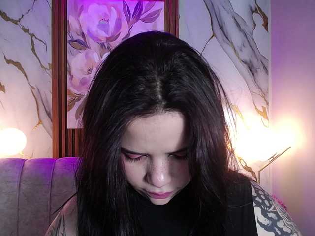 Annybutty live cam on BongaCams