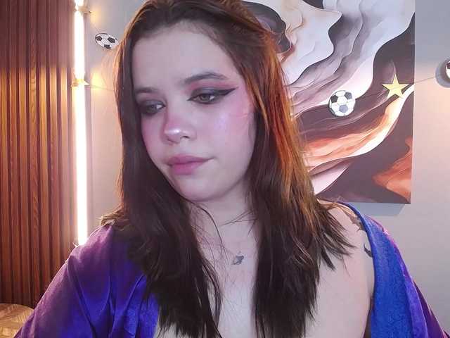 Annybutty live cam on BongaCams