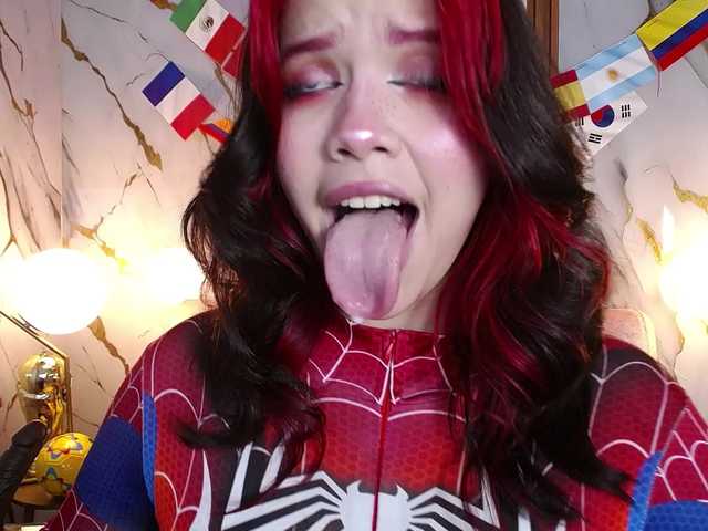 Annybutty live cam on BongaCams