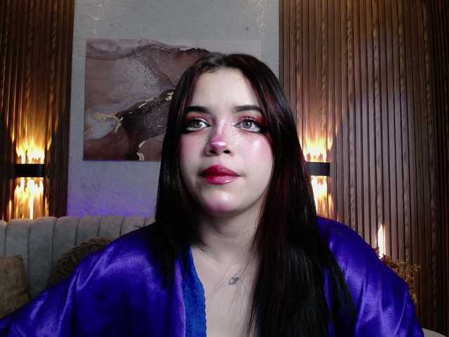 Annybutty live cam on BongaCams