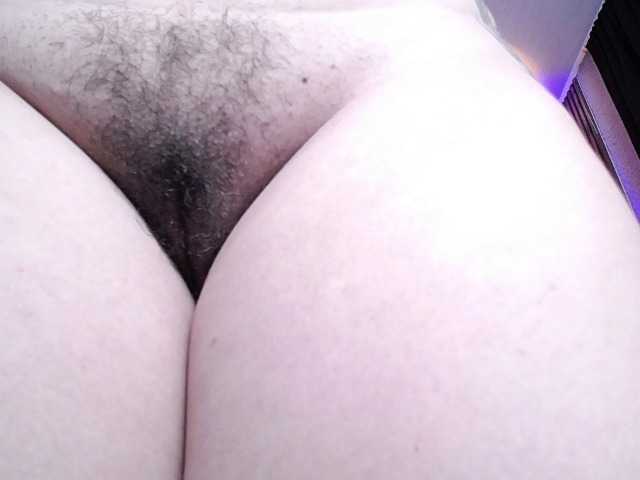 Annybutty live cam on BongaCams